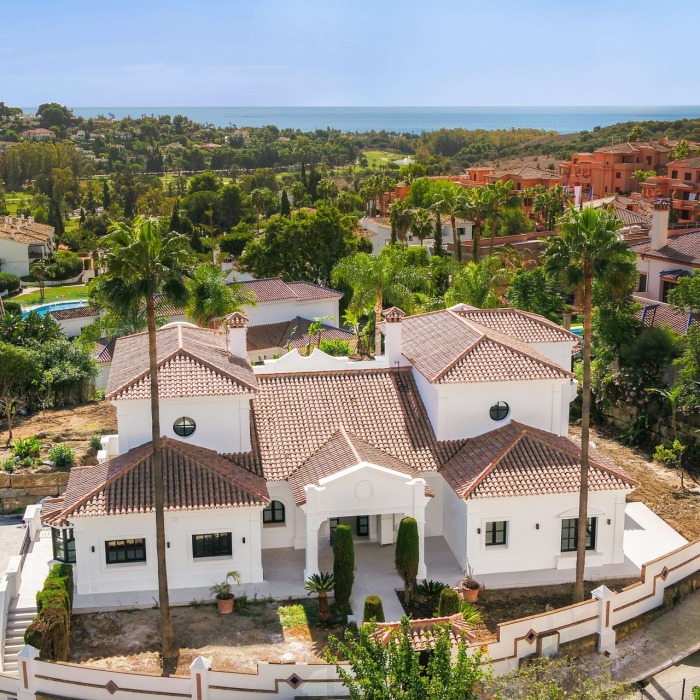 Beautiful villa in El Paraiso, Estepona | Image 3