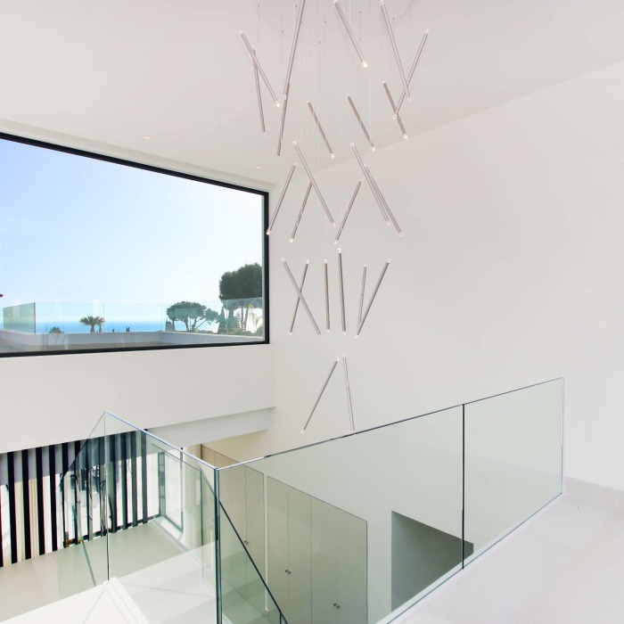 Modern Sea View Villa in El Rosario, Marbella East | Image 10
