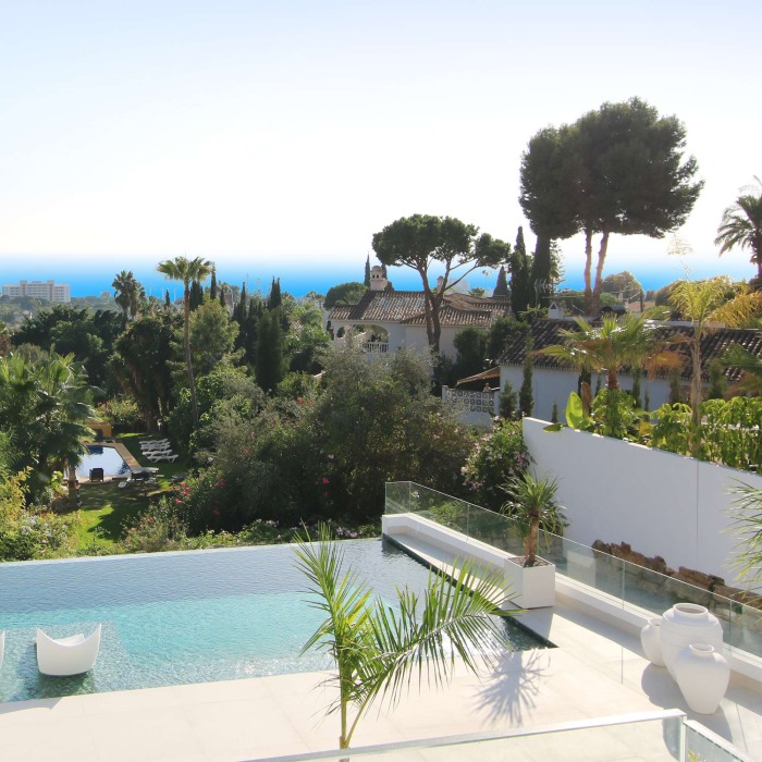 Villa moderna con vistas al mar en El Rosario, Marbella Este | Image 11