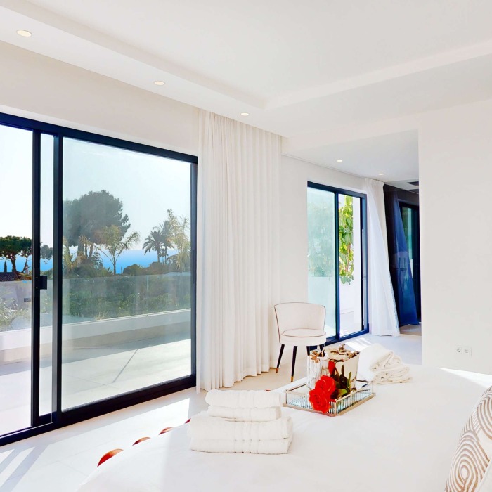 Villa moderna con vistas al mar en El Rosario, Marbella Este | Image 13