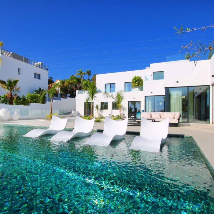 Villa moderna con vistas al mar en El Rosario, Marbella Este | Image 14