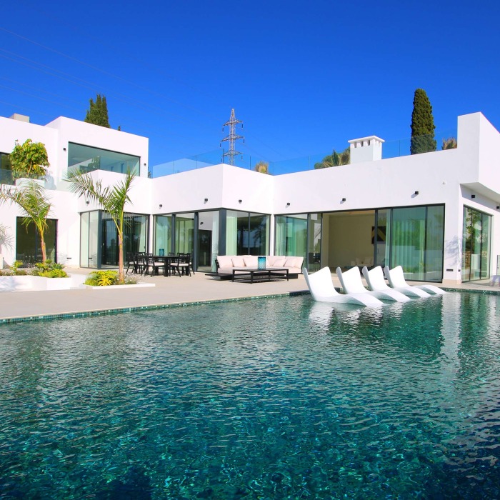 Villa moderna con vistas al mar en El Rosario, Marbella Este | Image 19