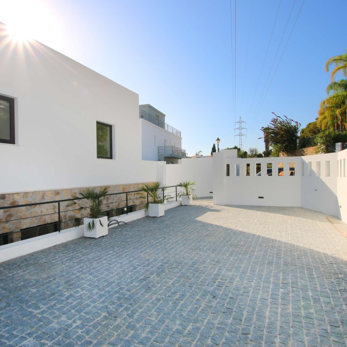 Villa moderna con vistas al mar en El Rosario, Marbella Este | Image 53