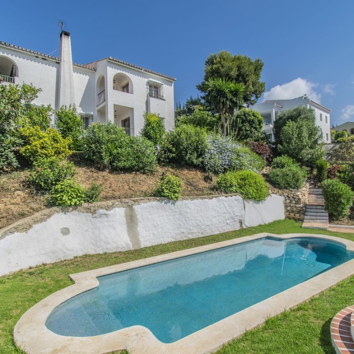 Villa for sale in El Rosario, Marbella38