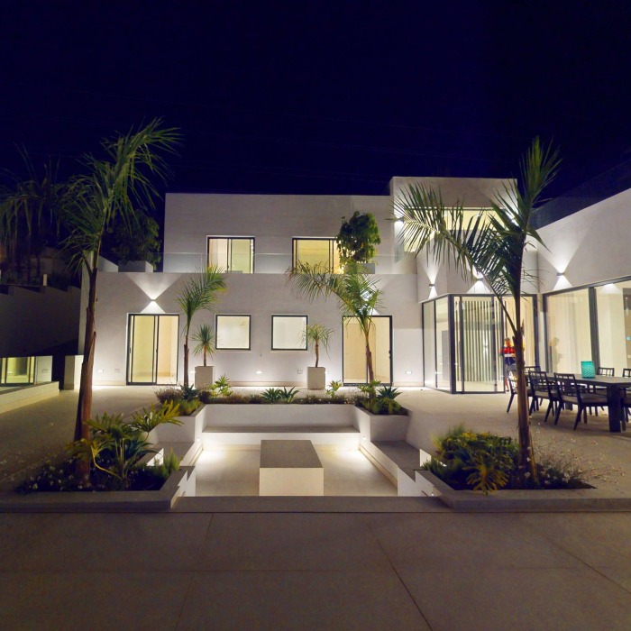 Modern Sea View Villa in El Rosario, Marbella East | Image 3