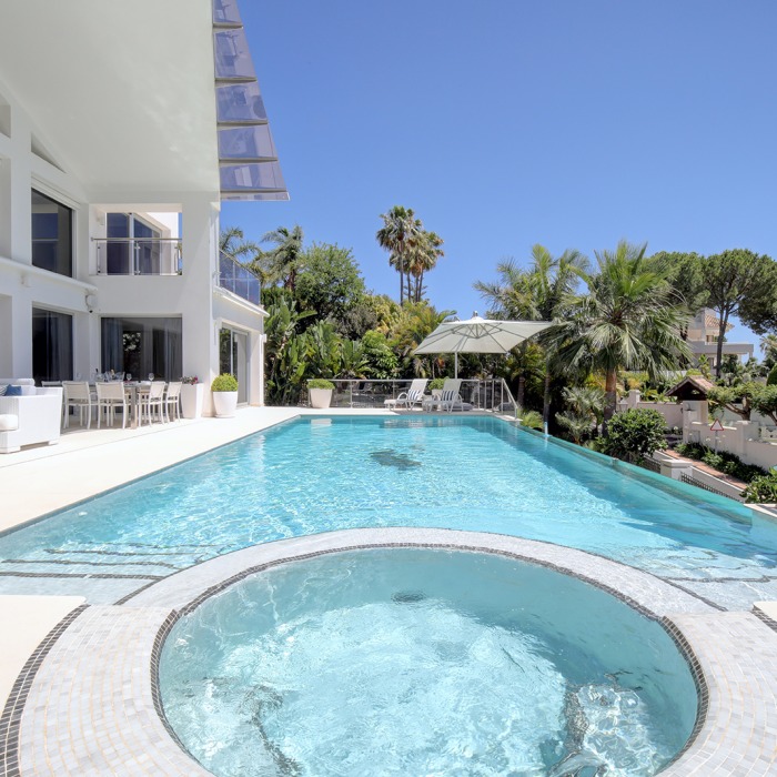 Luxurious Villa at Los Naranjos Golf, Nueva Andalucia | Image 1