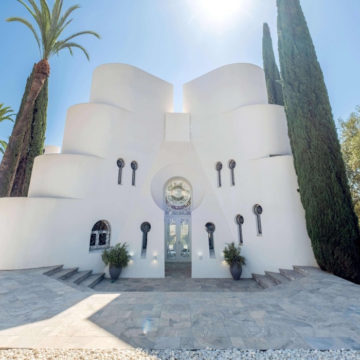 Futuristic Villa in Supermanzana H Nueva Andalucia | Image 28