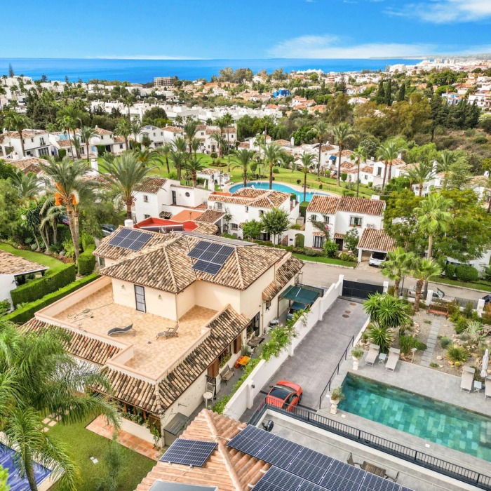 Modern Villa in Rio Real, Marbella East | Image 14