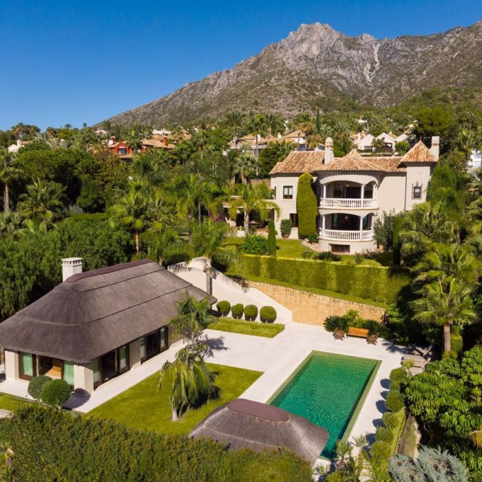 Andalusian Villa for sale in Sierra Blanca, Marbella22
