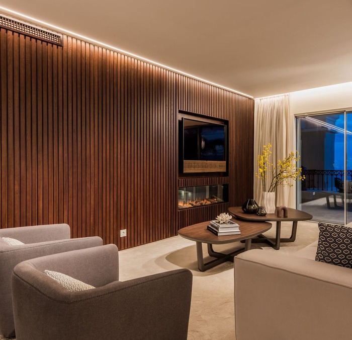 Contemporary Apartment with Sea Views in Altos Reales, Marbella Golden Mile | Image 7