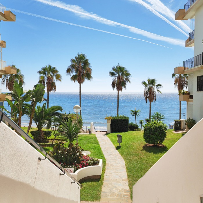 Apartment next to the beach for sale in Marbella, Spain15