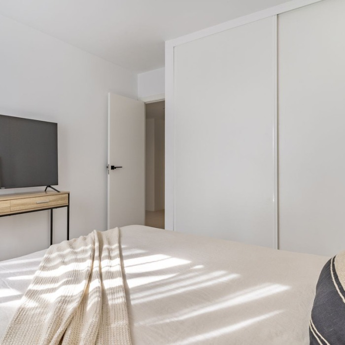 Apartamento moderno junto a la playa en venta en Marbella Este | Image 14