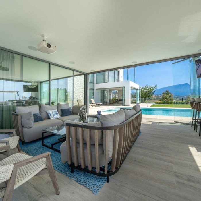 Modern Sea View Villa in La Alqueria in Benahavis | Image 29