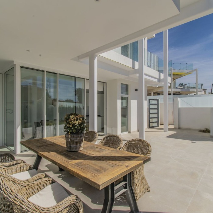 Contemporary Villa with Sea view in the Center of Marbella | Image 18