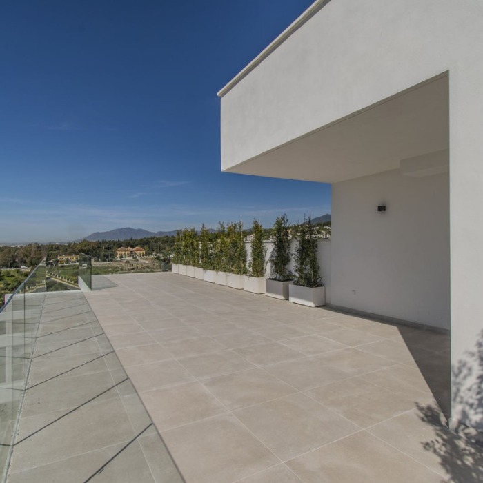 Contemporary Villa with Sea view in the Center of Marbella | Image 35