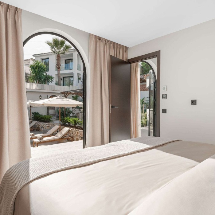 Tastefully Renovated Modern villa in Nueva Andalucia, Marbella | Image 44