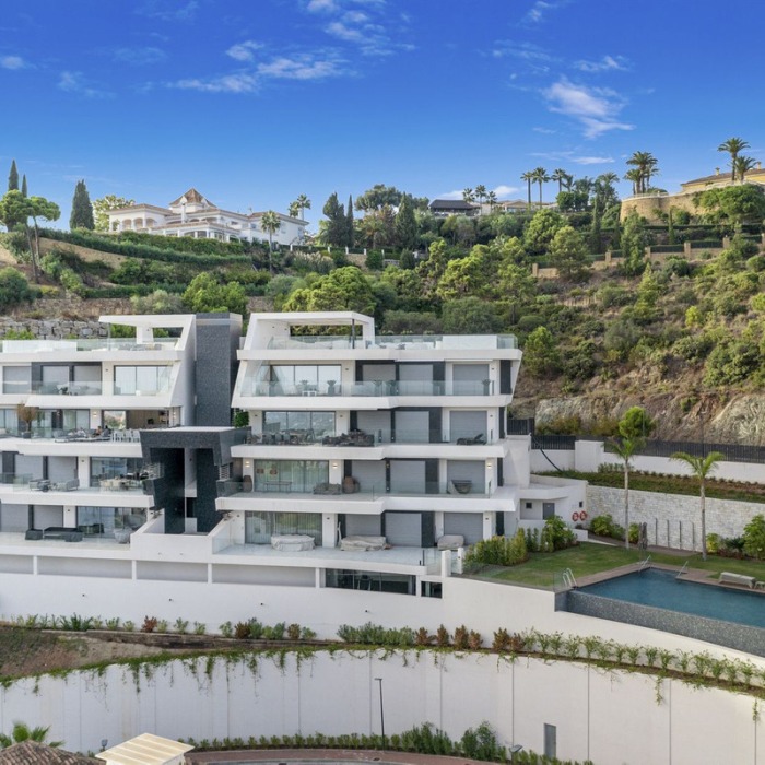 Sea View Apartment in Benahavis, Marbella | Image 8