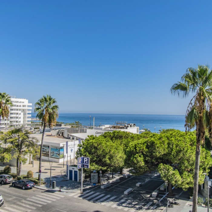 Apartment next to the Beach with Sea Views in the Center of Marbella | Image 7