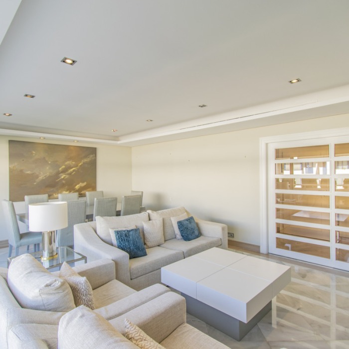 Apartment next to the Beach with Sea Views in the Center of Marbella | Image 3