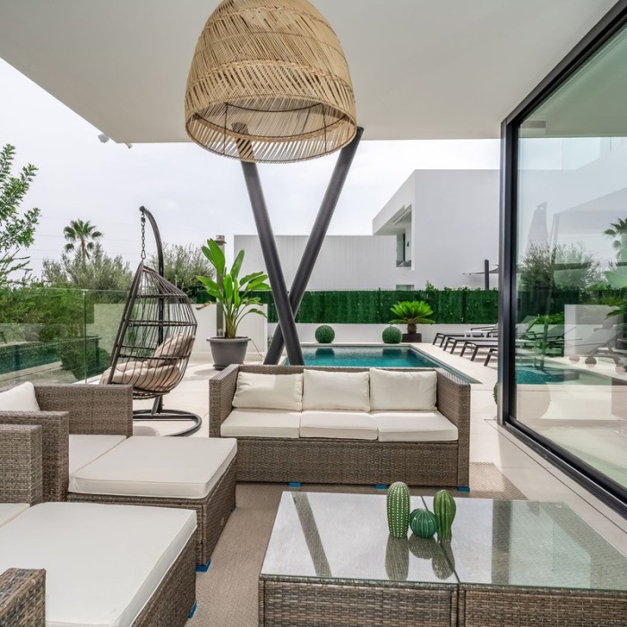 New Contemporary Villa in El Campanario, Estepona | Image 6