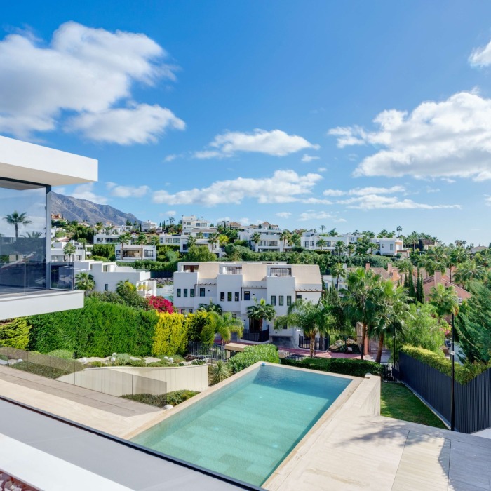 New Contemporary Villa with Golf Views in Los Naranjos, Nueva Andalucia | Image 36