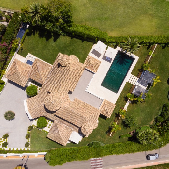 Andalusian Villa on the Front Line of Los Naranjos Golf in Nueva Andalucia | Image 3