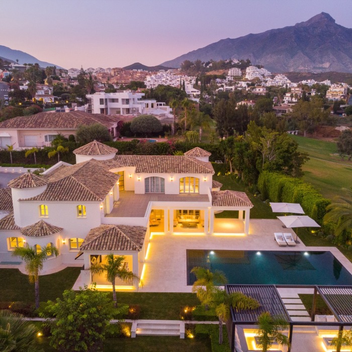 Andalusian Villa on the Front Line of Los Naranjos Golf in Nueva Andalucia | Image 8