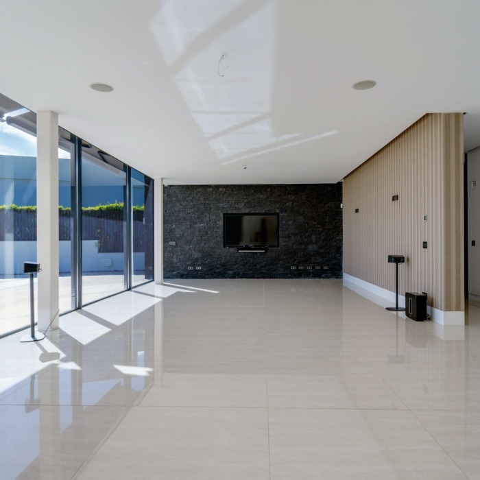 New Contemporary Villa with Golf Views in Los Naranjos, Nueva Andalucia | Image 52