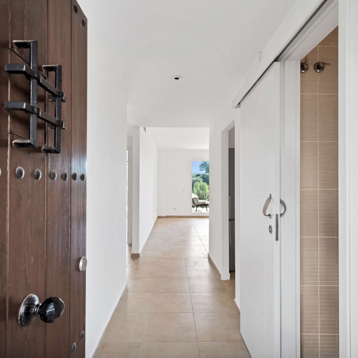 Enchanting Andalusian 2 bedroom apartment in a gated community in Pueblo Los Monteros, Marbella | Image 15