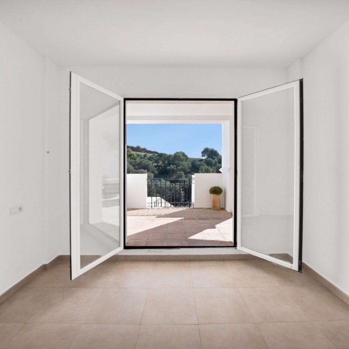 Enchanting Andalusian 2 bedroom apartment in a gated community in Pueblo Los Monteros, Marbella | Image 22