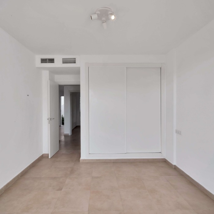 Charmant appartement andalou de 2 chambres dans une communauté fermée à Pueblo Los Monteros, Marbella | Image 23