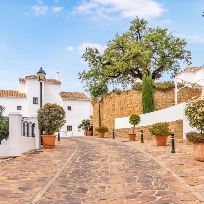 Enchanting Andalusian 2 bedroom apartment in a gated community in Pueblo Los Monteros, Marbella | Image 39