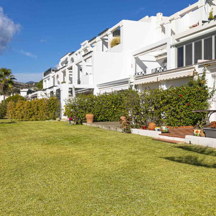 Lovely Apartment near the golf course in Terrazas de La Quinta, Benahavis | Image 31