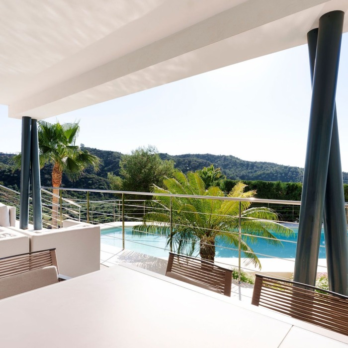 Contemporary Villa in Lomas de La Quinta, Benahavis | Image 7