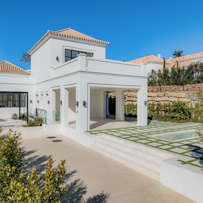 New Modern Villa in La Cerquilla, Nueva Andalucia | Image 12