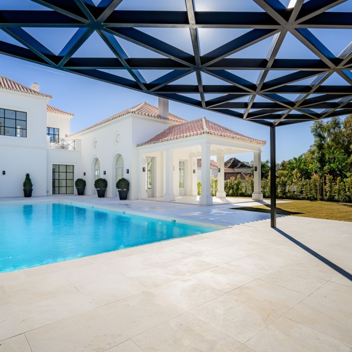 New Modern Villa in La Cerquilla, Nueva Andalucia | Image 2