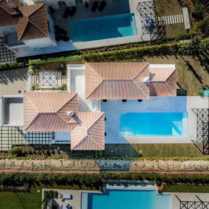 New Modern Villa in La Cerquilla, Nueva Andalucia | Image 8