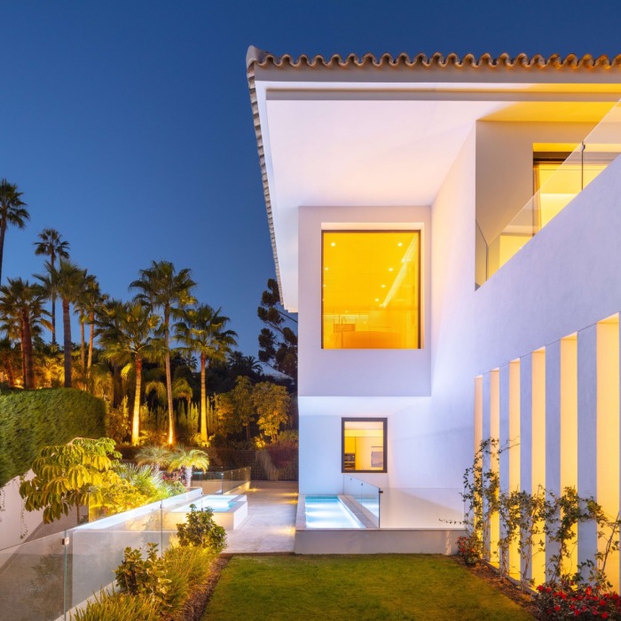 Elegant Contemporary Villa in La Cerquilla, Nueva Andalucia | Image 31