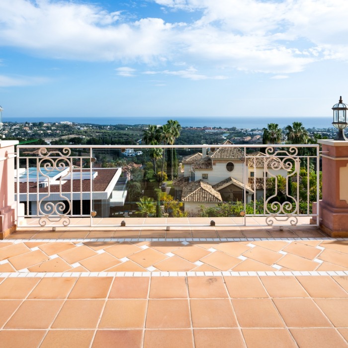 Luxurious Andalusian Villa in Los Flamingos, Benahavis | Image 39