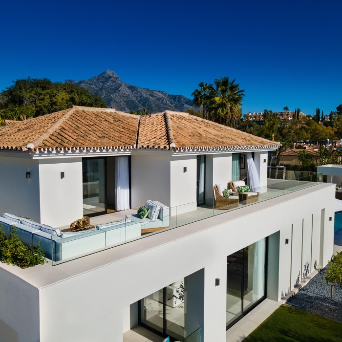 Beautiful Luxury Villa in Nueva Andalucia | Image 7