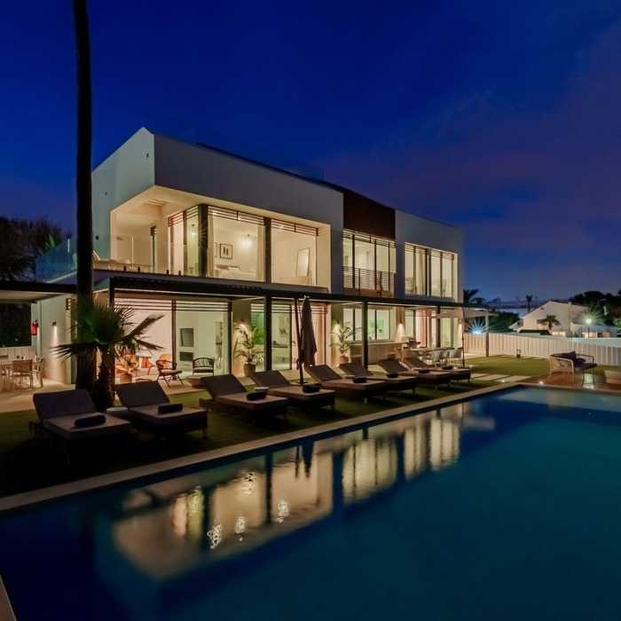 Contemporary Frontline Beach Villa on the New Golden Mile, Estepona | Image 52