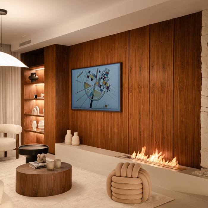 Modern Frontline Golf Townhouse in Aloha, Nueva Andalucia | Image 55
