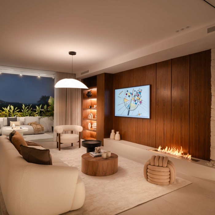 Modern Frontline Golf Townhouse in Aloha, Nueva Andalucia | Image 57