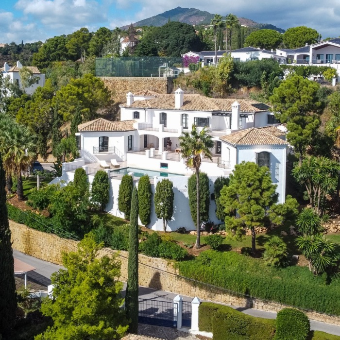 Maravillosa Villa con Vistas al Mar en El Madronal, Benahavis | Image 25