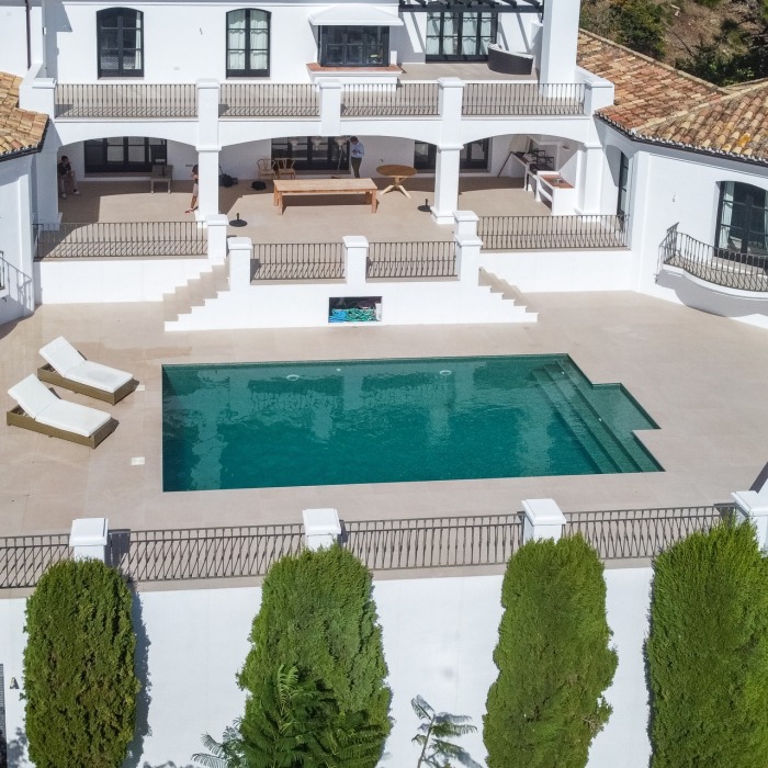 Wonderful Villa with Sea View in El Madronal, Benahavis | Image 4