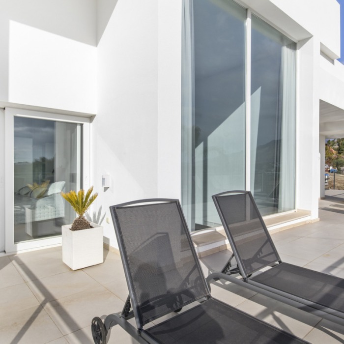 Villa Moderne avec de belles vues à La Quinta, Benahavis | Image 11