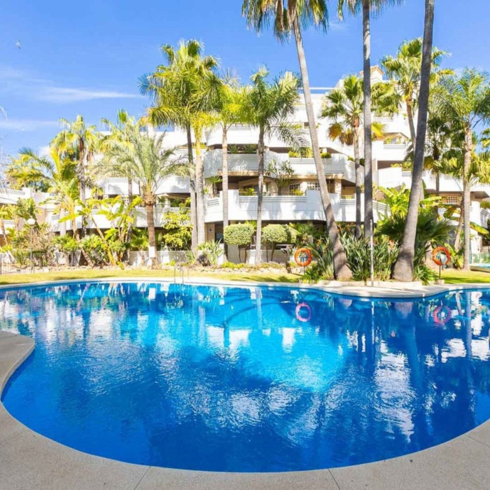 Beautiful Apartment in Fuente Aloha, Nueva Andalucia | Image 16