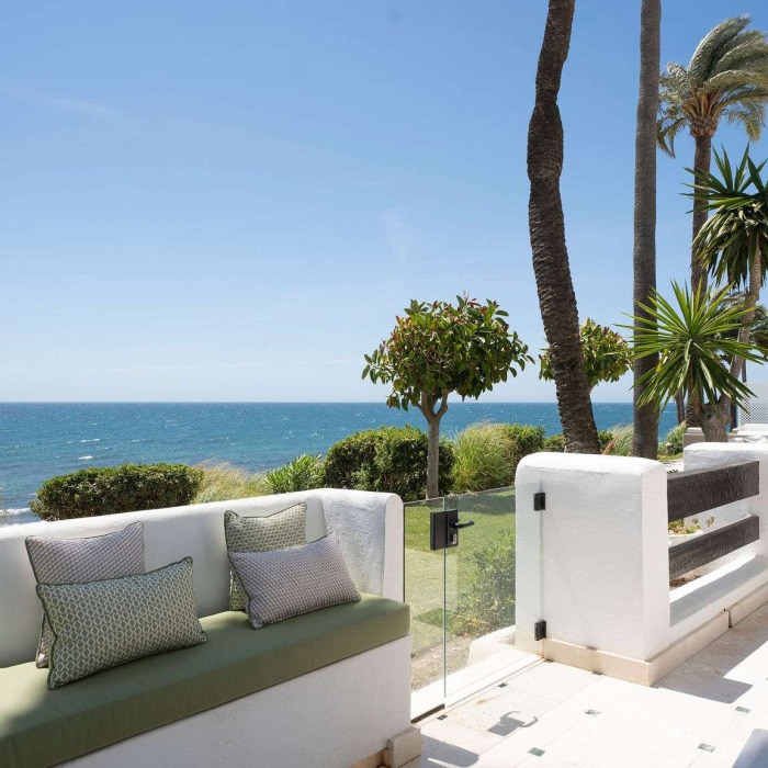 Luxury Frontline Beach Apartment in Jardín Persan, Puente Romano | Image 20