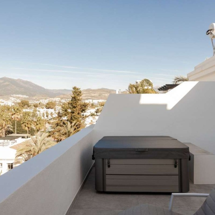 Luxurious Penthouse Duplex in Nueva Andalucia | Image 20