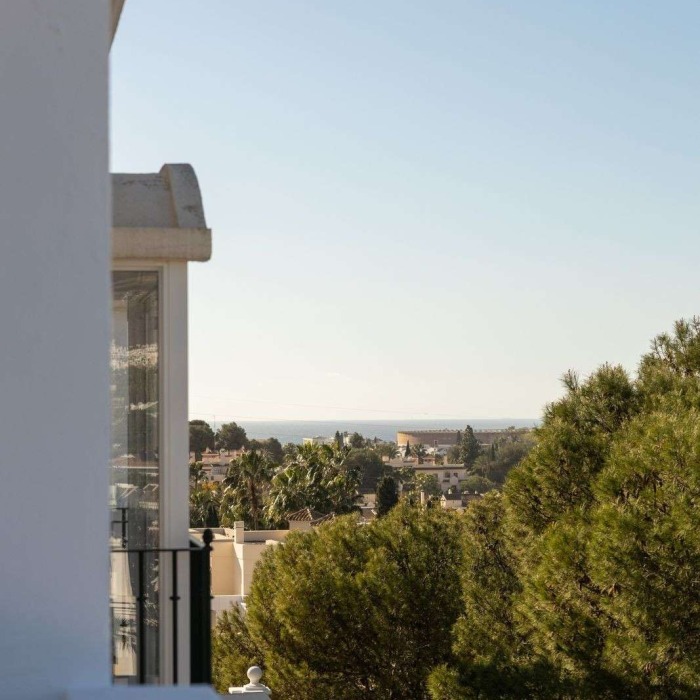 Luxurious Penthouse Duplex in Nueva Andalucia | Image 24